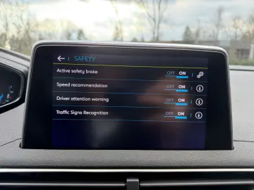 Peugeot 3008 Gen-Ii-2016