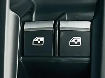 AUDI Q5 2017 2.0D E6 4x4 Garantie 12 Luni Rate Avans 0 Doar