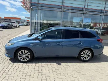 Toyota Auris Touring Sports Business