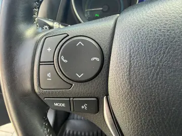 Toyota Auris Touring Sports Business