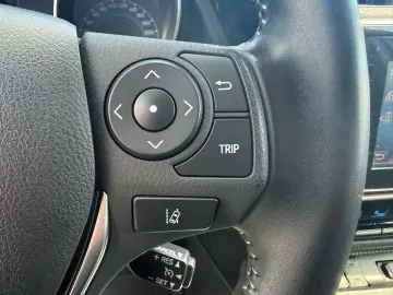 Toyota Auris Touring Sports Business