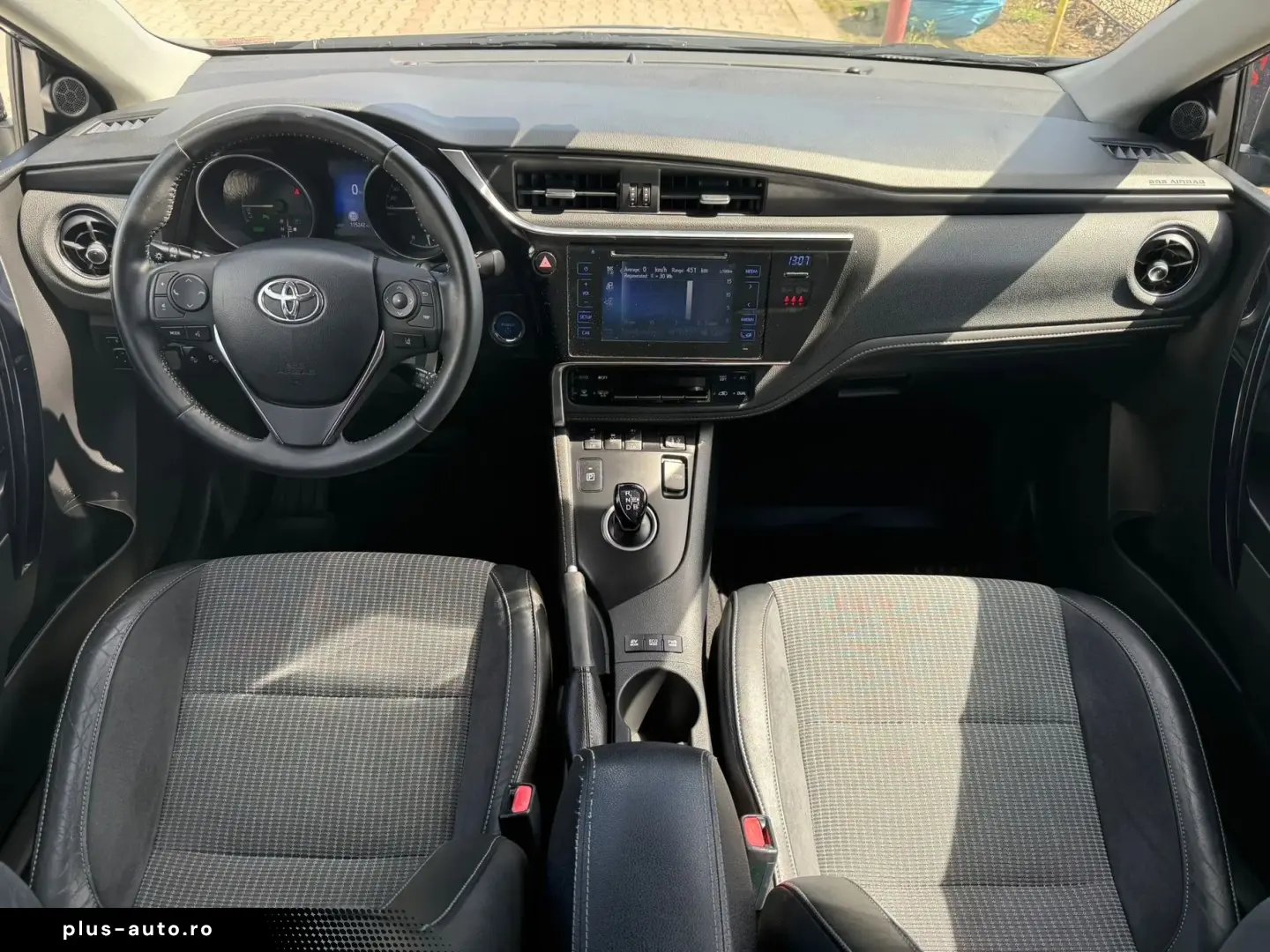 Toyota Auris Touring Sports Business
