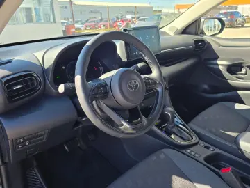 Toyota Yaris Hybrid 1.5 VVT-i HSD Dynamic