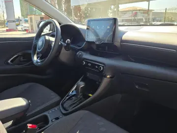 Toyota Yaris Hybrid 1.5 VVT-i HSD Dynamic