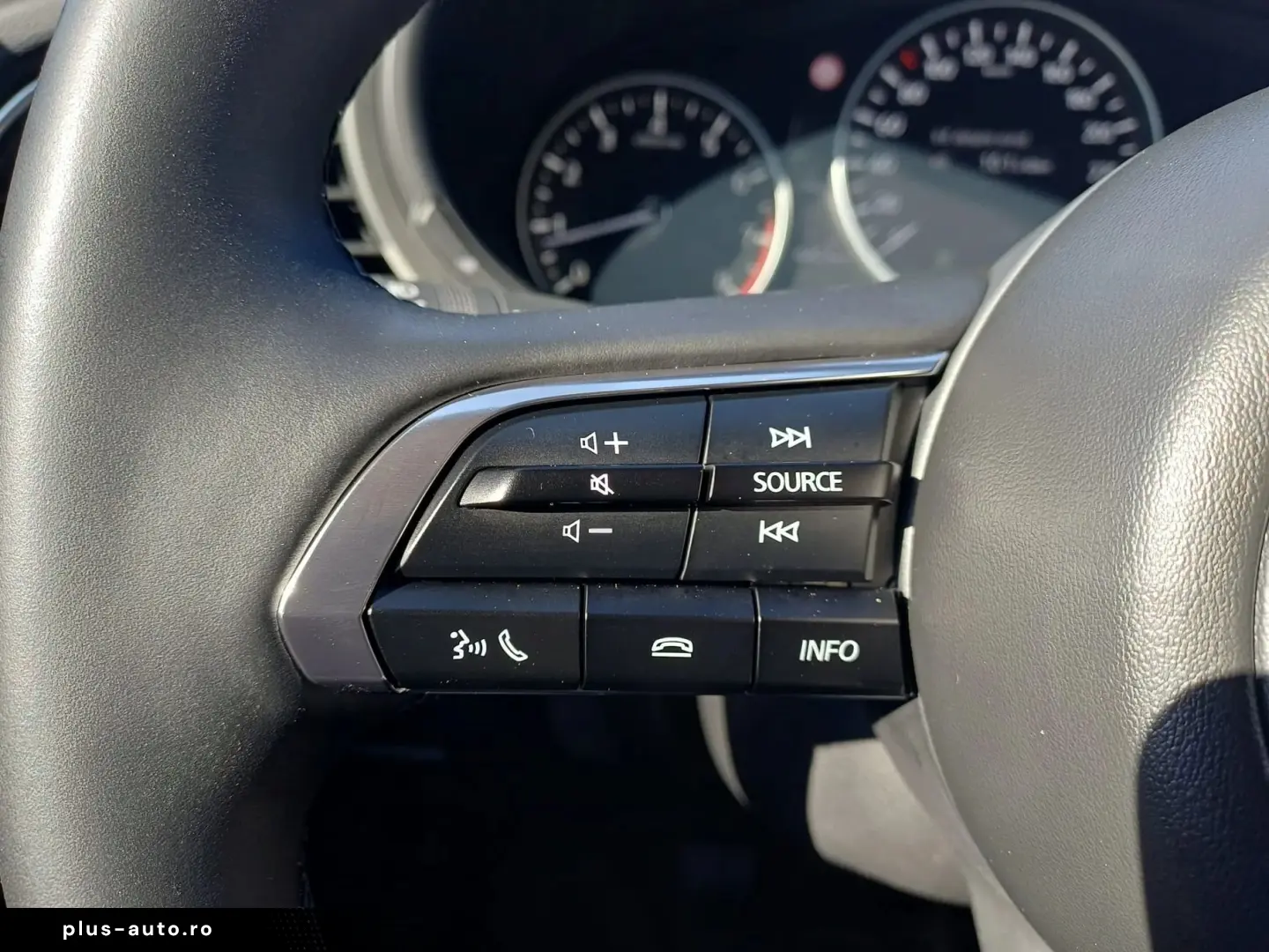 Mazda CX-30 2.5 Skyactiv-G140 MHEV Center-Line - 140 CP