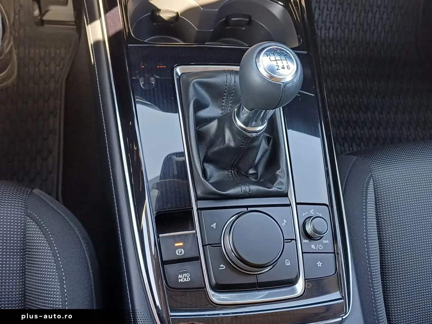 Mazda CX-30 2.5 Skyactiv-G140 MHEV Center-Line - 140 CP