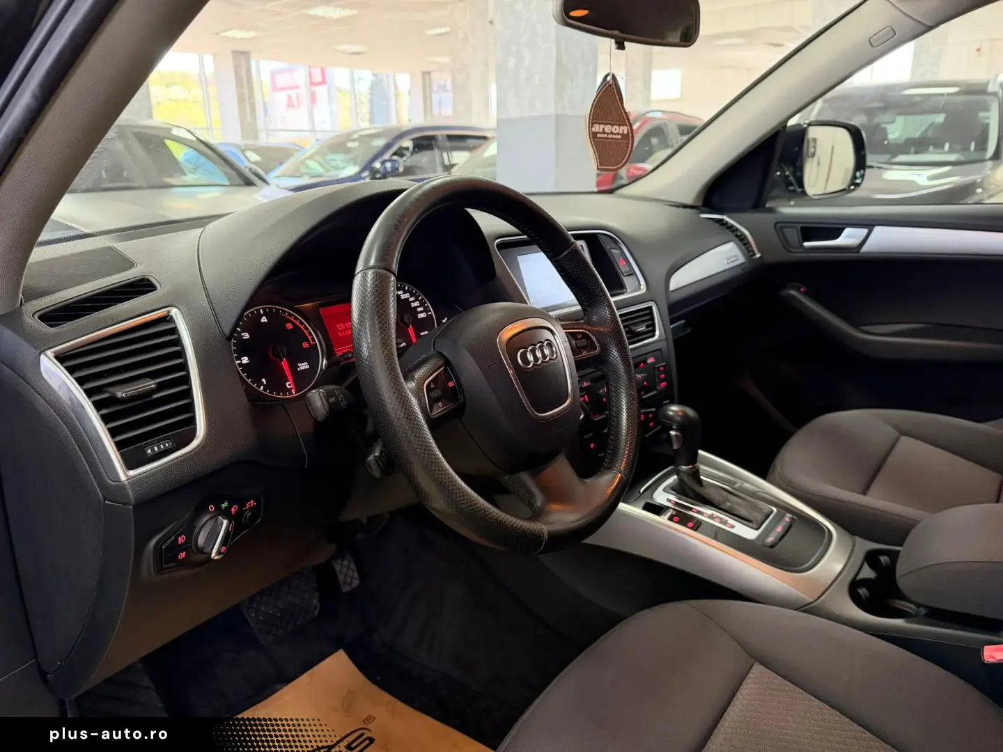 AUDI Q5 2.0 TDI Quattro Posibilitate finantare