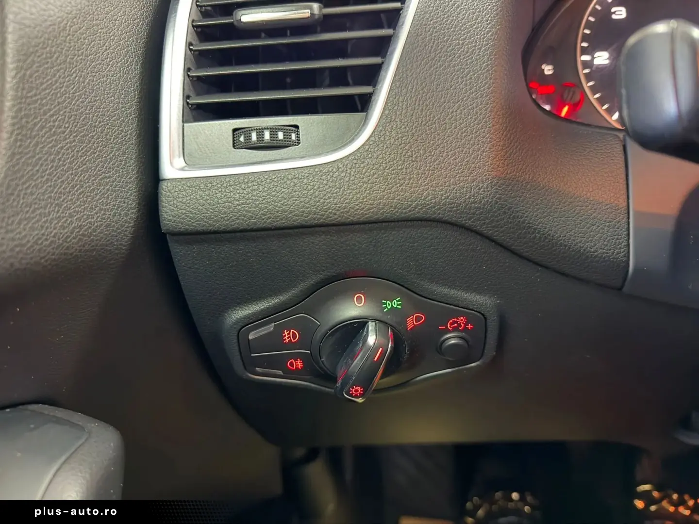 AUDI Q5 2.0 TDI Quattro Posibilitate finantare