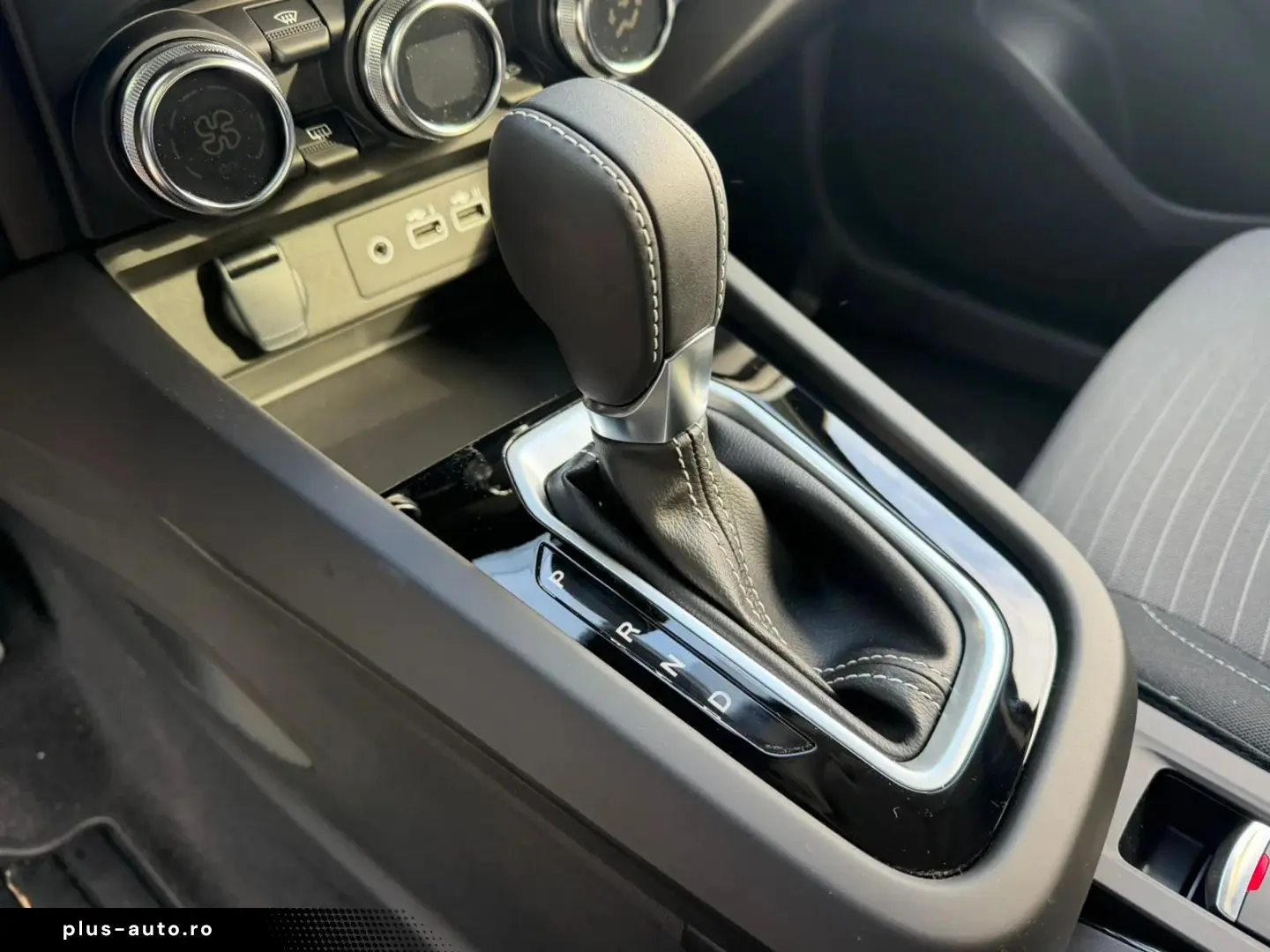 Renault Arkana Evolution MHEV 140 EDC