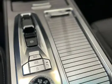 KGM SsangYong Rexton Club  2.2 e-XDI 202 CP A8 4x4 - Garanti