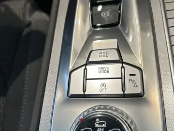 KGM SsangYong Rexton Club  2.2 e-XDI 202 CP A8 4x4 - Garanti