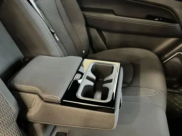 KGM SsangYong Rexton Club  2.2 e-XDI 202 CP A8 4x4 - Garanti