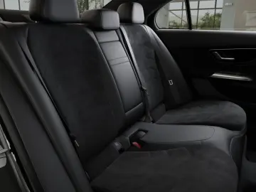 MERCEDES-BENZ E 300 de AMG Superscreen AIR HA-Lenkg &hellip;