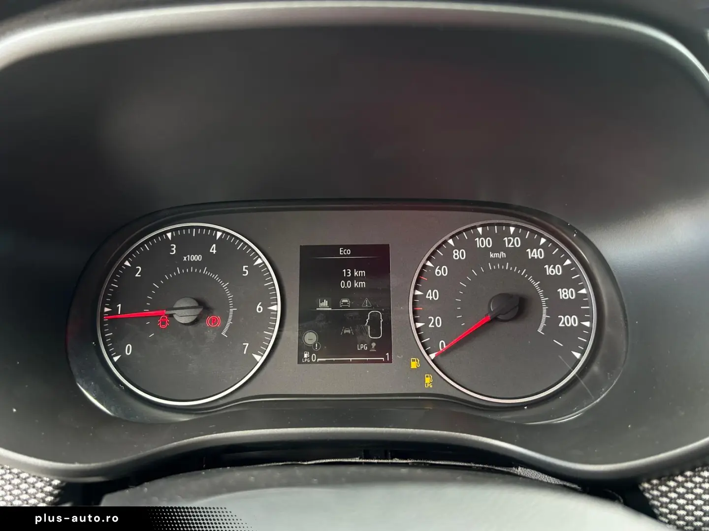 Dacia Logan ECO-G 100 MT6 Expression 2025