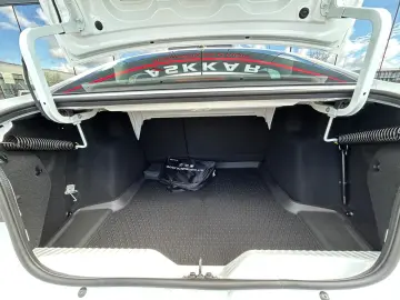 Dacia Logan ECO-G 100 MT6 Expression 2025