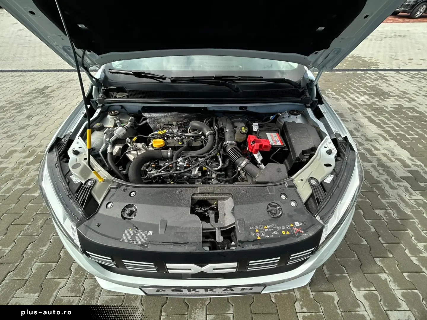 Dacia Logan ECO-G 100 MT6 Expression 2025