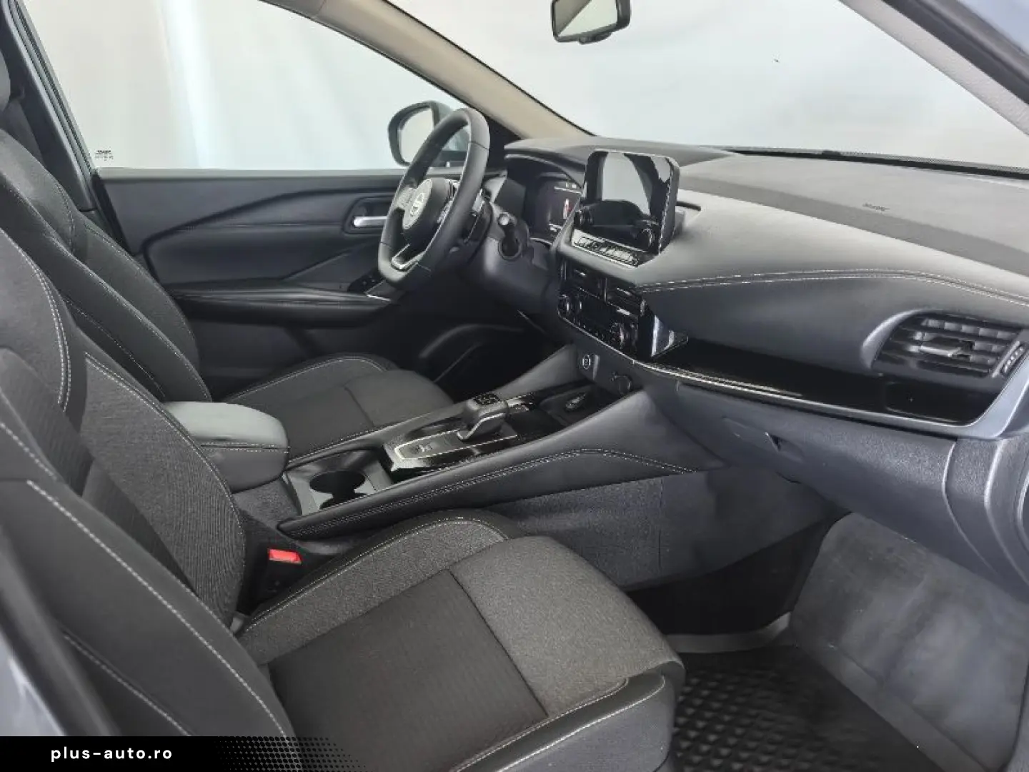 NISSAN QASHQAI 1.3 156CP mild-hybrid Tekna X-Tronic