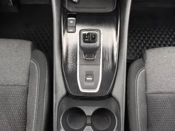 NISSAN QASHQAI 1.3 156CP mild-hybrid Tekna X-Tronic