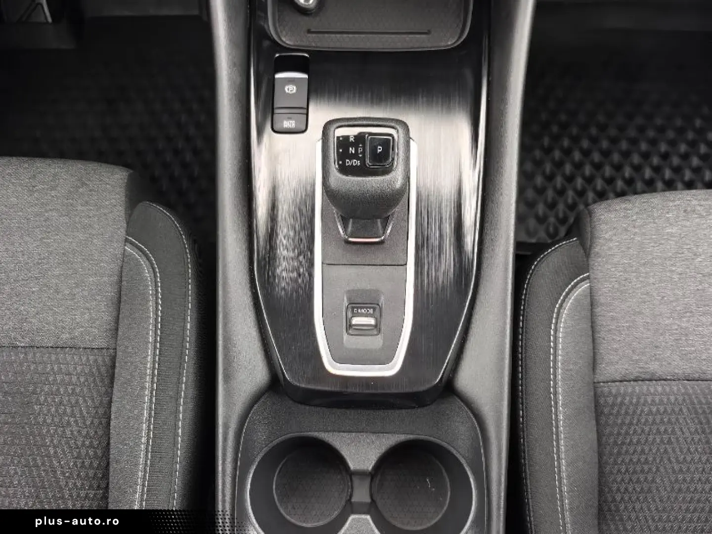 NISSAN QASHQAI 1.3 156CP mild-hybrid Tekna X-Tronic