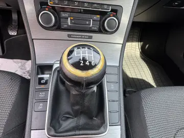 Volkswagen Passat Gen-B7-2010-2014