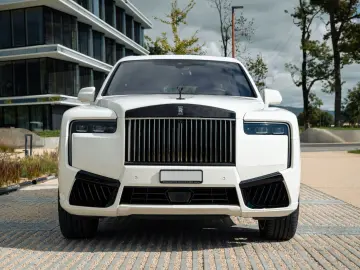 ROLLS ROYCE Cullinan Black Badge Série II