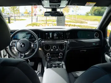 ROLLS ROYCE Cullinan Black Badge Série II