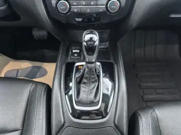 NISSAN X-TRAIL 1.7 dCi N-Connecta 4WD 5locuri