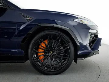LAMBORGHINI Urus SE MY25   Carbon int   voll-ausstattung