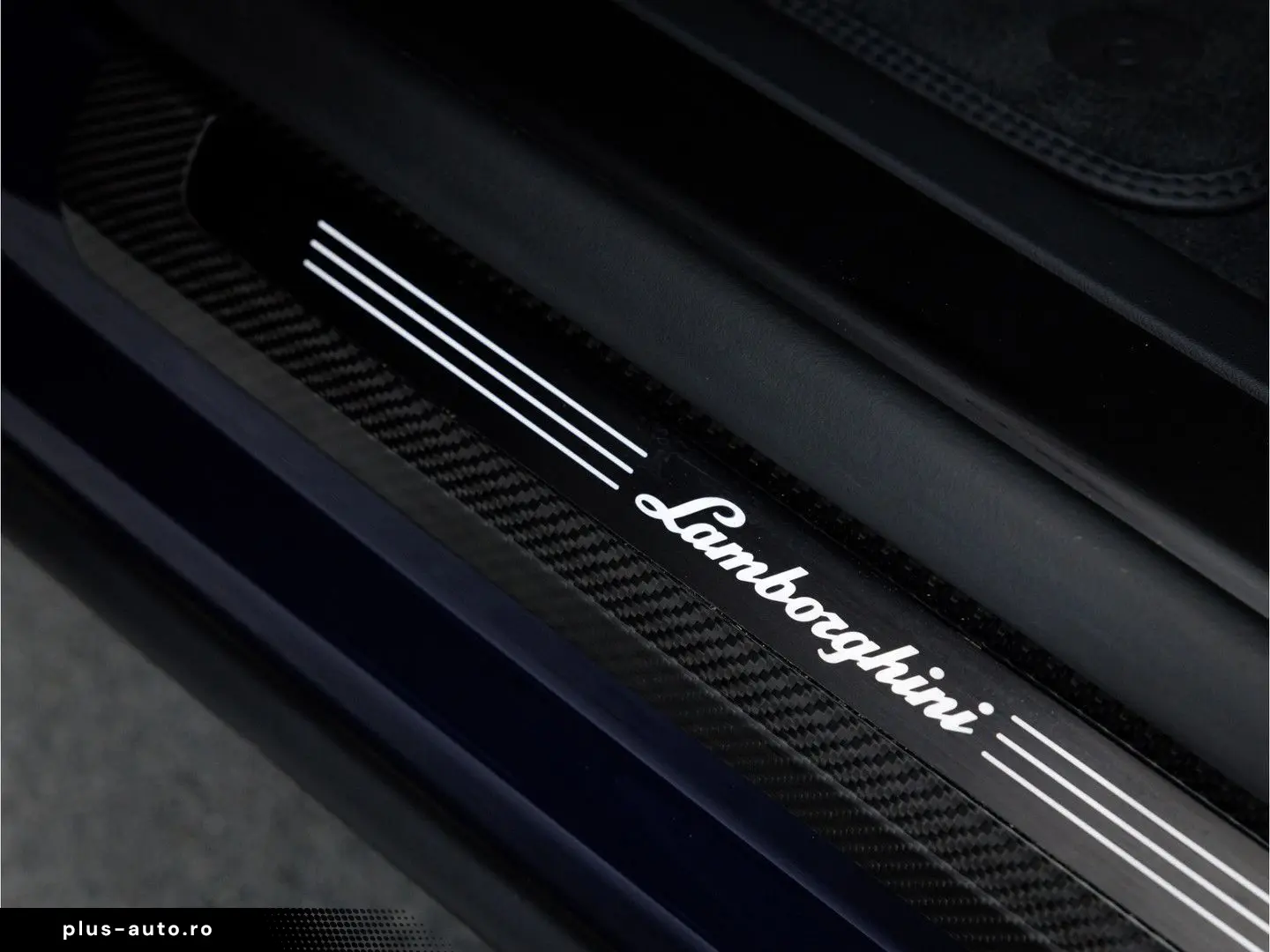 LAMBORGHINI Urus SE MY25   Carbon int   voll-ausstattung