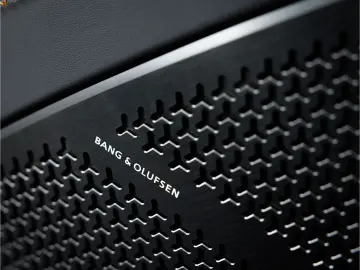 LAMBORGHINI Urus SE MY25   Carbon int   voll-ausstattung