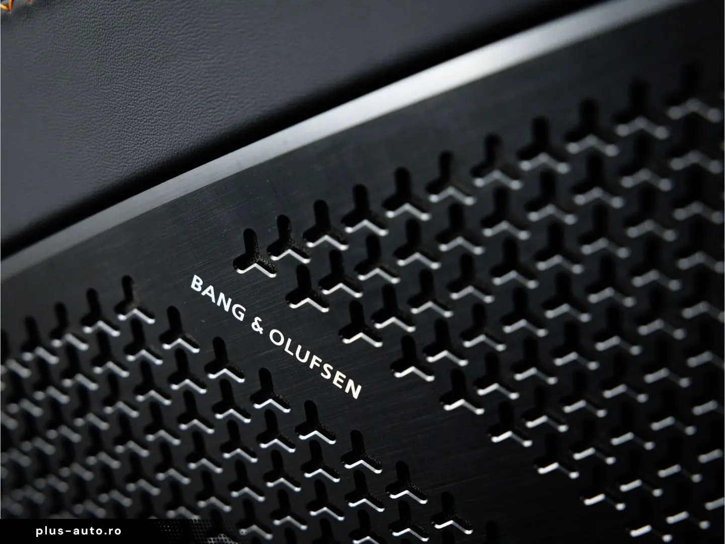 LAMBORGHINI Urus SE MY25   Carbon int   voll-ausstattung