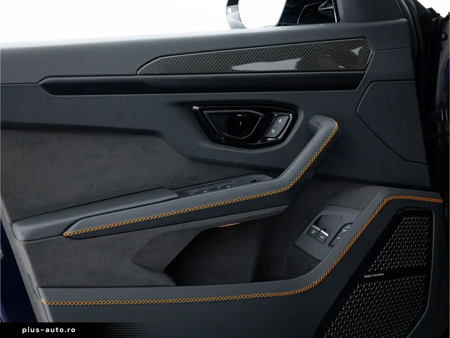 LAMBORGHINI Urus SE MY25   Carbon int   voll-ausstattung