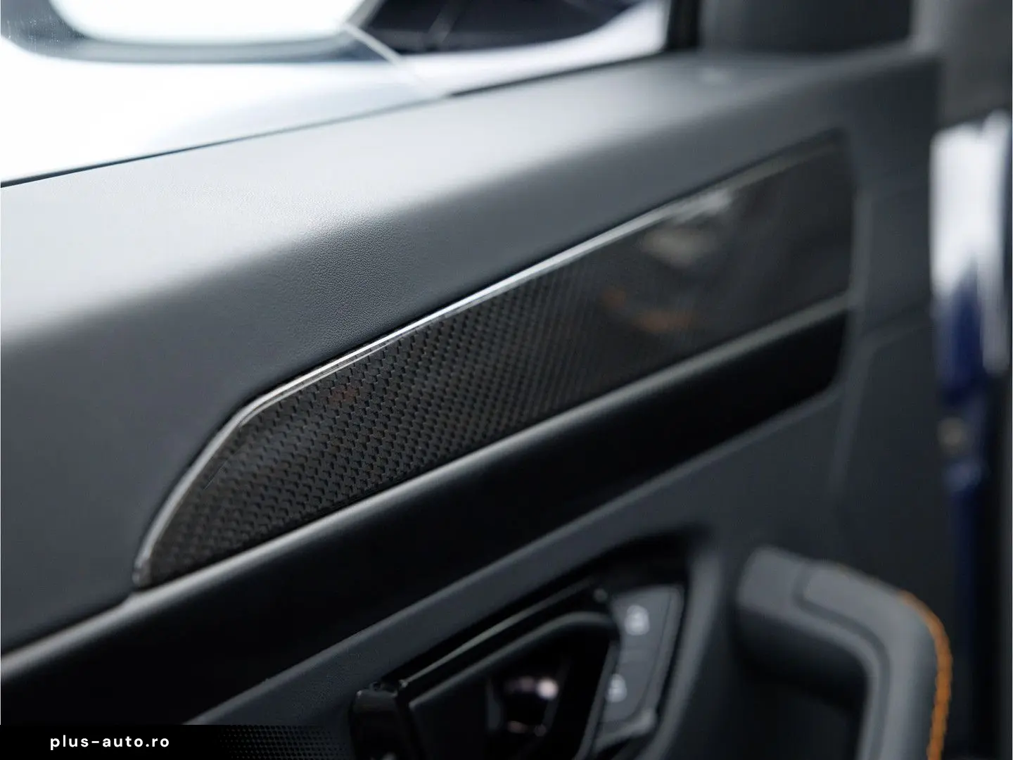 LAMBORGHINI Urus SE MY25   Carbon int   voll-ausstattung