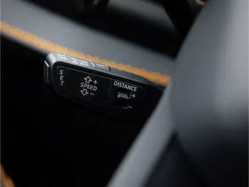 LAMBORGHINI Urus SE MY25   Carbon int   voll-ausstattung