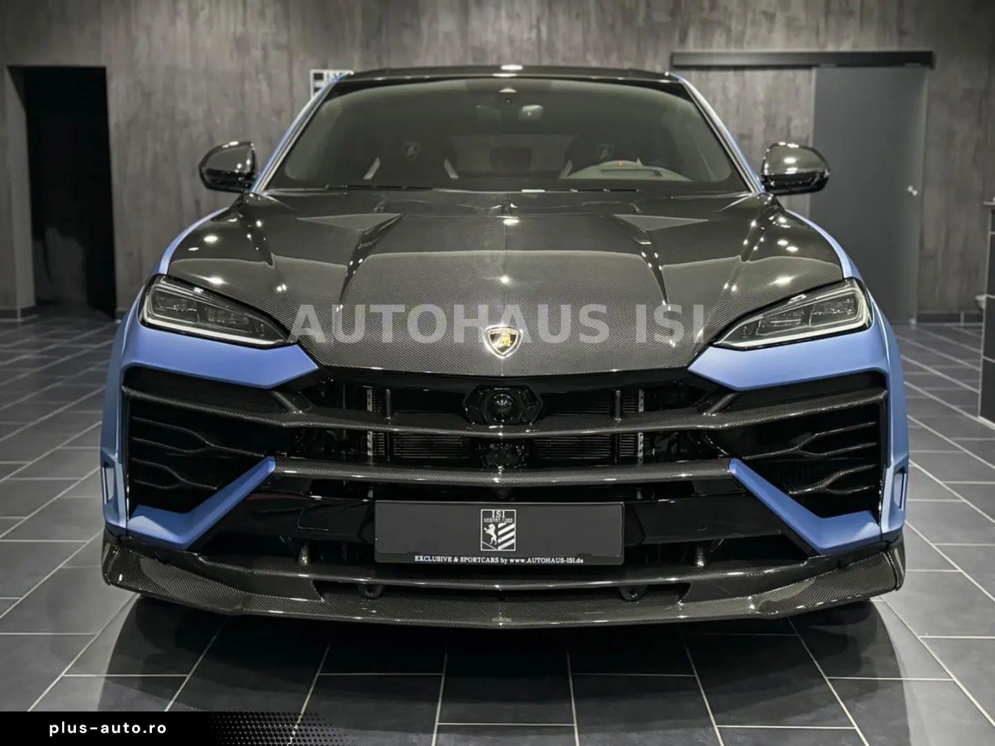 LAMBORGHINI Urus SE NOVITEC ESTESO WIDEBODY CARBON B&O 23