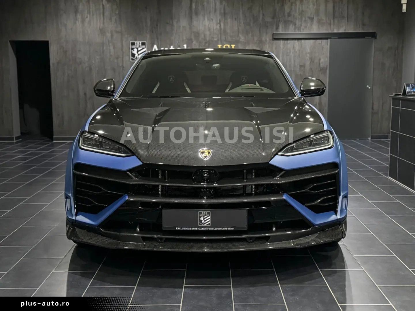 LAMBORGHINI Urus SE NOVITEC ESTESO WIDEBODY CARBON B&O 23