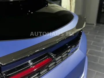 LAMBORGHINI Urus SE NOVITEC ESTESO WIDEBODY CARBON B&O 23
