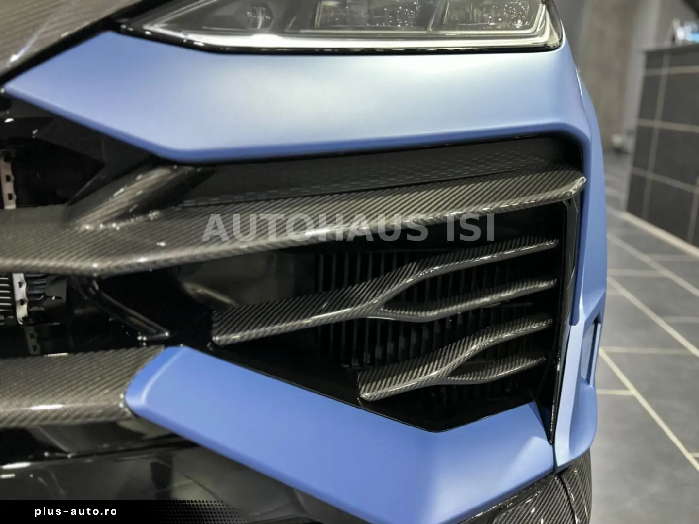 LAMBORGHINI Urus SE NOVITEC ESTESO WIDEBODY CARBON B&O 23