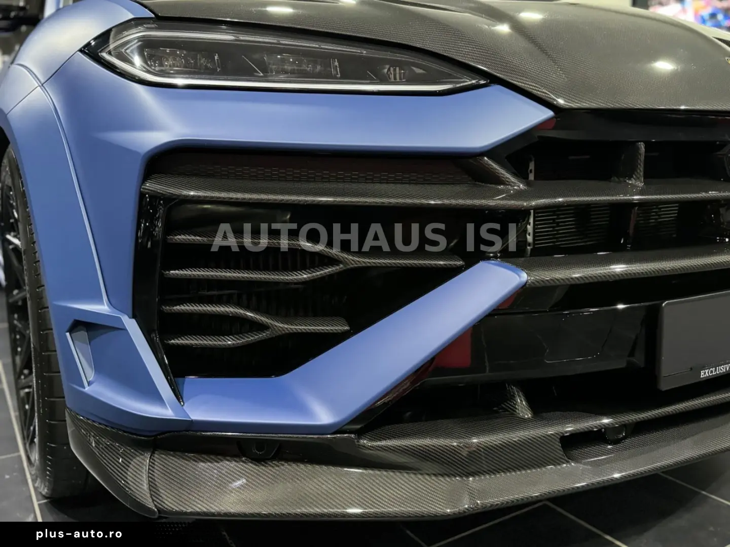 LAMBORGHINI Urus SE NOVITEC ESTESO WIDEBODY CARBON B&O 23