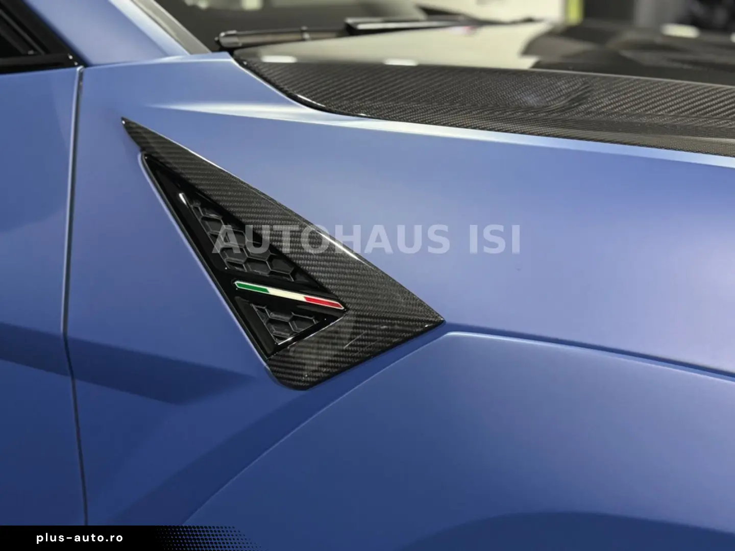 LAMBORGHINI Urus SE NOVITEC ESTESO WIDEBODY CARBON B&O 23