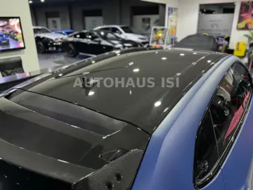 LAMBORGHINI Urus SE NOVITEC ESTESO WIDEBODY CARBON B&O 23