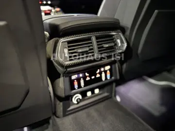 LAMBORGHINI Urus SE NOVITEC ESTESO WIDEBODY CARBON B&O 23