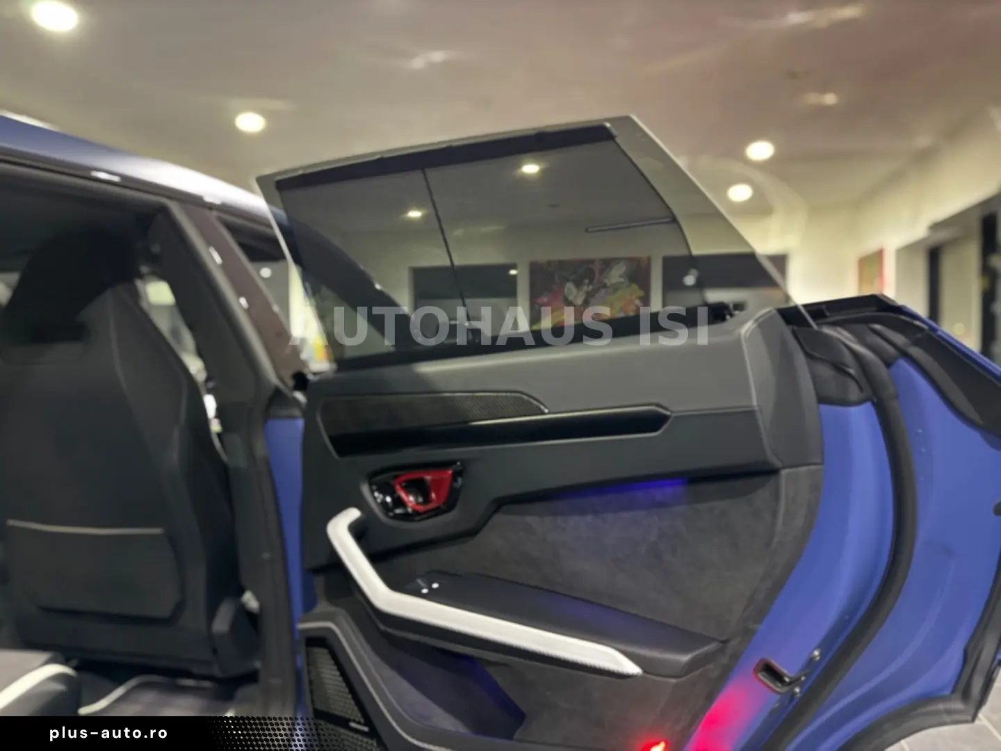 LAMBORGHINI Urus SE NOVITEC ESTESO WIDEBODY CARBON B&O 23