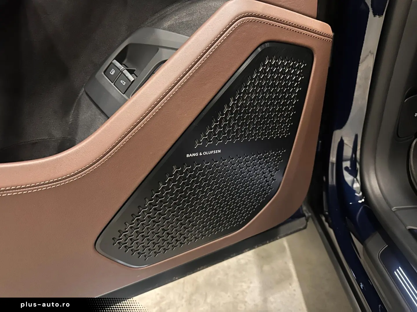 LAMBORGHINI Urus SE AD PERSONAM XPEL PANORAMA