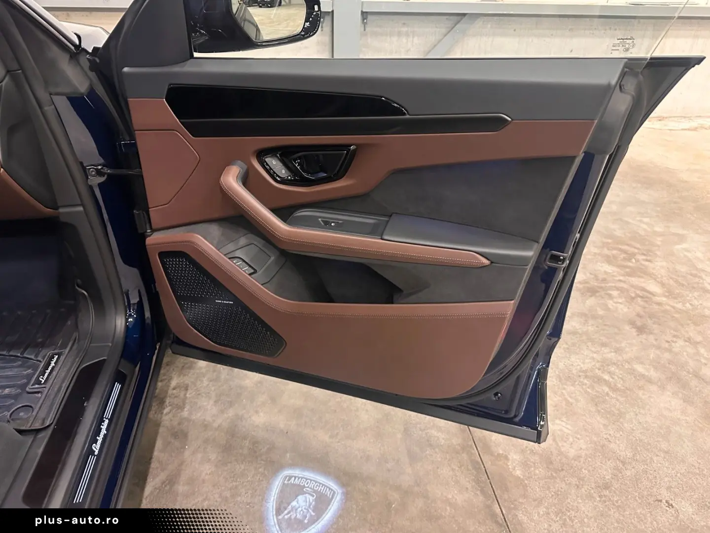LAMBORGHINI Urus SE AD PERSONAM XPEL PANORAMA