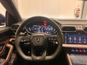 LAMBORGHINI Urus SE AD PERSONAM XPEL PANORAMA