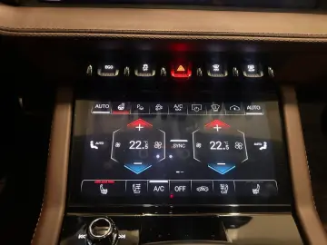 LAMBORGHINI Urus SE AD PERSONAM XPEL PANORAMA