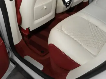 ASTON MARTIN DBX 4.0 V8 #Exclusive