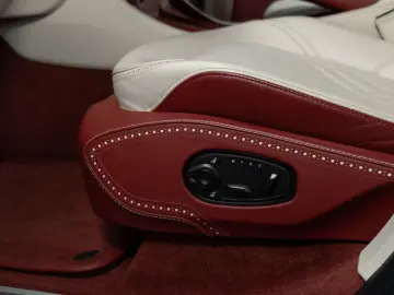 ASTON MARTIN DBX 4.0 V8 #Exclusive