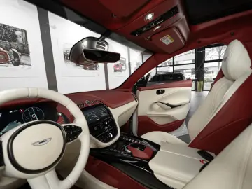 ASTON MARTIN DBX 4.0 V8 #Exclusive